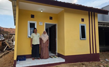 Rumah Pak Purwanto setelah dibangun ulang dan direnovasi oleh PT Djarum melalui program Rumah Sederhana Layak Huni (RSLH)