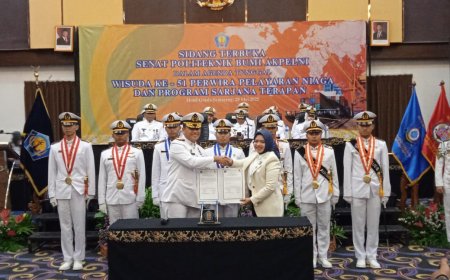 Politeknik Bumi Akpelni Wisuda 147 Lulusan, Siap Jawab Tantangan Industri Maritim Digital
