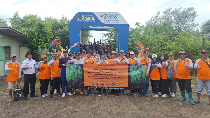 Pemberdayaan Masyarakat Pesisir dan Penguatan Rantai Pasok Maritim Berbasis Ekowisata Mangrove di Pantai Istambul Demak
