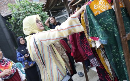 Batik Pegon Rumah Inklusif Kebumen Tembus Pasar Dunia, Nawal Yasin Dukung Difabel Terus Berkarya