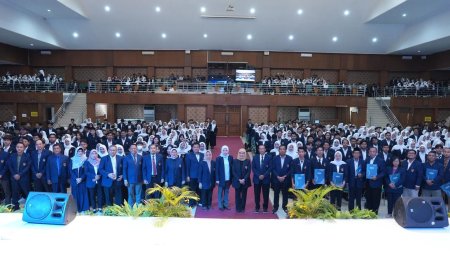 UPGRIS Lantik Lemawa-Ormawa 2026, Rektor Tekankan Resiliensi Jadi Kunci Mahasiswa Hadapi Tantangan