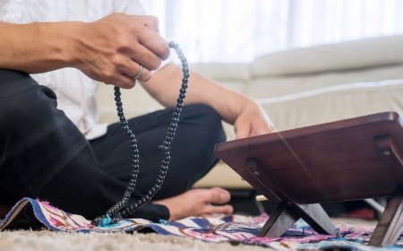Tata Cara Sholat Tasbih 4 Rakaat dan 2 Rakaat, Lengkap!