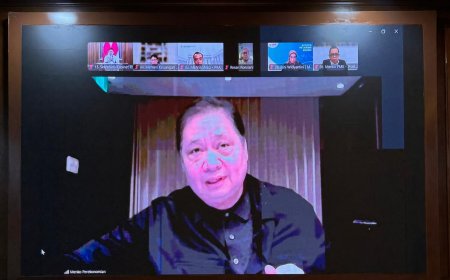 Tindak Lanjut Arahan Presiden, Seskab Hadiri Rakor Kebijakan Energi dan Stimulus Ekonomi