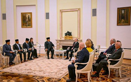 Seskab Teddy: Presiden Putin Apresiasi Ucapan Paskah Presiden Prabowo, Simbol Toleransi dan Persahabatan Antarbangsa