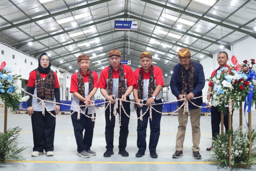 JNE Resmikan Kantor Cabang Utama Solo, Perkuat Layanan Logistik dan Dorong UMKM Tumbuh Pesat