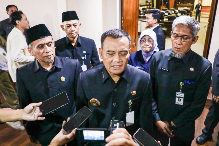 Gubernur: Jateng Masih Akan Kaji Pajak Kendaraan Listrik