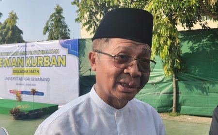 Penghapusan Guru Honorer 2027 Dinilai Belum Siap, Senator Muhdi: Jangan Sampai Kelas Kosong Tidak Ada Guru
