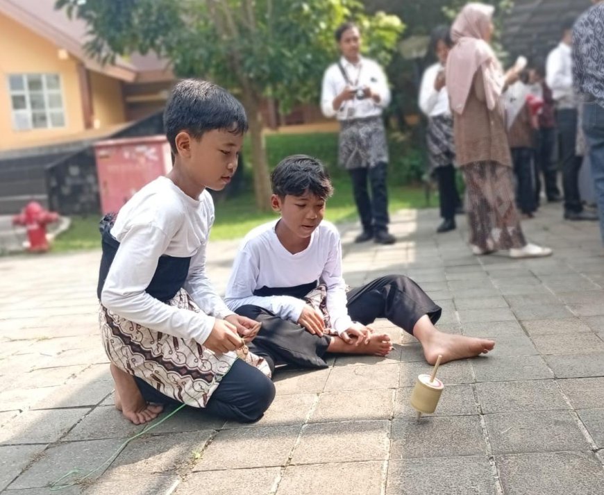 UNNES Gelar Festival Dolanan Anak dan Folklore 2026, Permainan Tradisional Jadi Sarana Pendidikan Karakter
