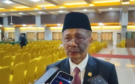 Ketua PGRI Jateng Muhdi: Kekurangan Guru Harus Diselesaikan dengan Pemetaan dan Distribusi yang Tepat