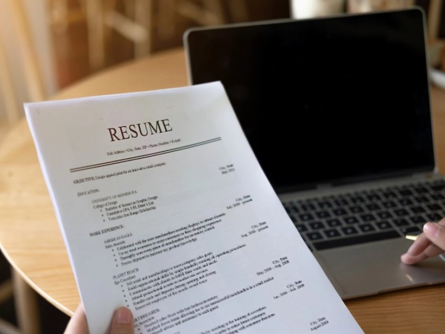Apa Itu Resume? Definisi, Bedanya dari CV dan Cara Membuatnya
