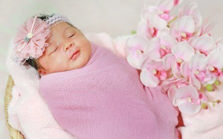 100 Inspirasi Rangkaian Nama Bayi Perempuan Bermakna