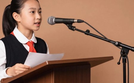 Pidato Perpisahan yang Menyentuh Hati: Cara Buat & Contohnya