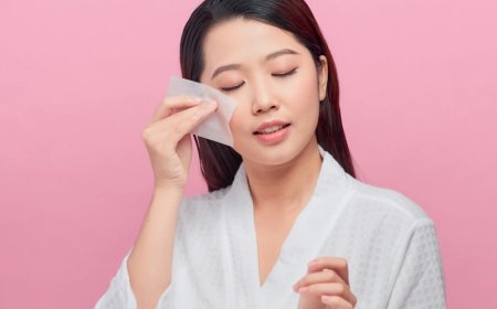 11 Rekomendasi Tisu Basah untuk Wajah yang Lembut di Kulit