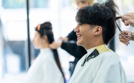 Ingin Tampil Beda? Coba 10 Gaya Rambut Wolf Cut Pria ini!