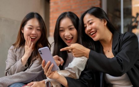 50+ Ide Pantun Lucu Ngakak, Sukses Cairkan Suasana!