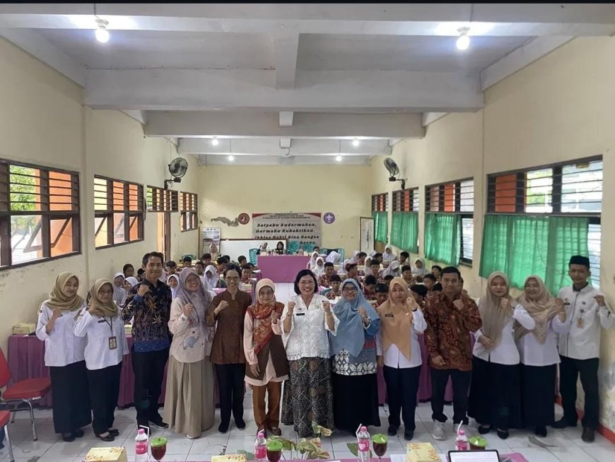 Perkuat Kesiapan TKA Siswa, Tim Pengabdian Masyarakat Universitas PGRI Semarang Latih Guru SD Manfaatkan Platform Ruang Belajar dan Modul Matematika