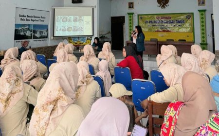 Membangun Desa Hijau: Mahasiswa KKN UNDIP Ajak Masyarakat Tegalsari Timur Terapkan PHBS