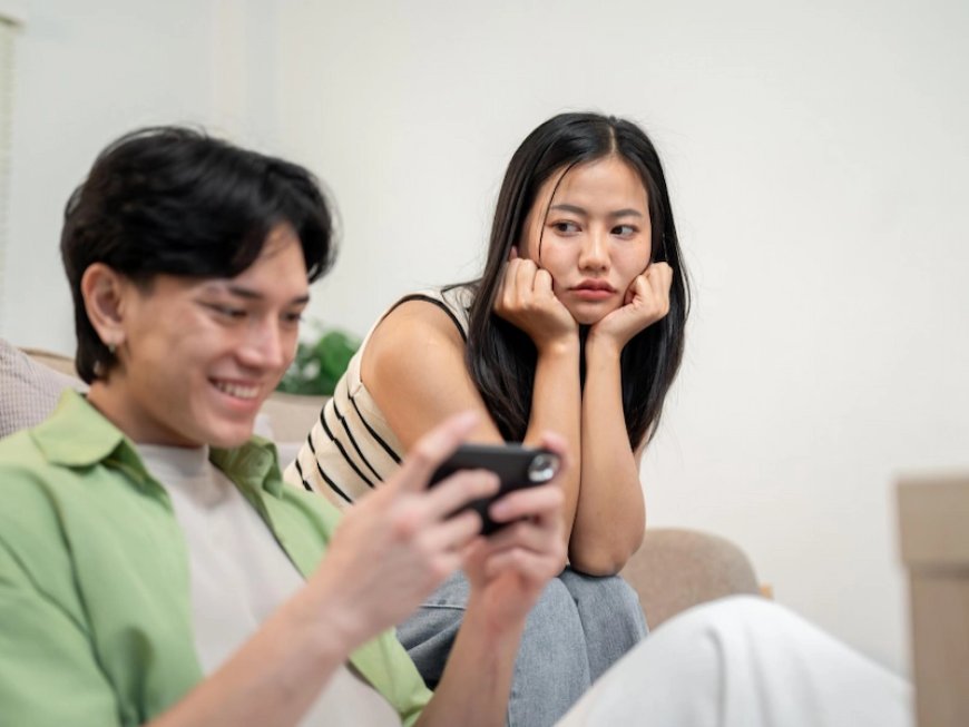 Mixed Signals: Pengertian, Penyebab, dan Cara Menghadapinya