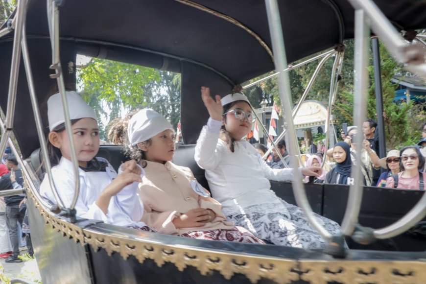Minta Sepeda Listrik, Malayeka Jalani Ruwatan Rambut Gimbal
